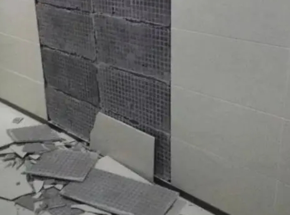 独山子瓷砖空鼓维修公司分享下独山子墙砖松动维修的知识